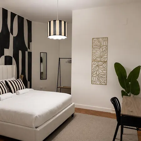 1e- Walk Everywhere From Lisbon's Iconic Neighborhoods, Rossio, Chiado, Baixa And Liberty Avenue